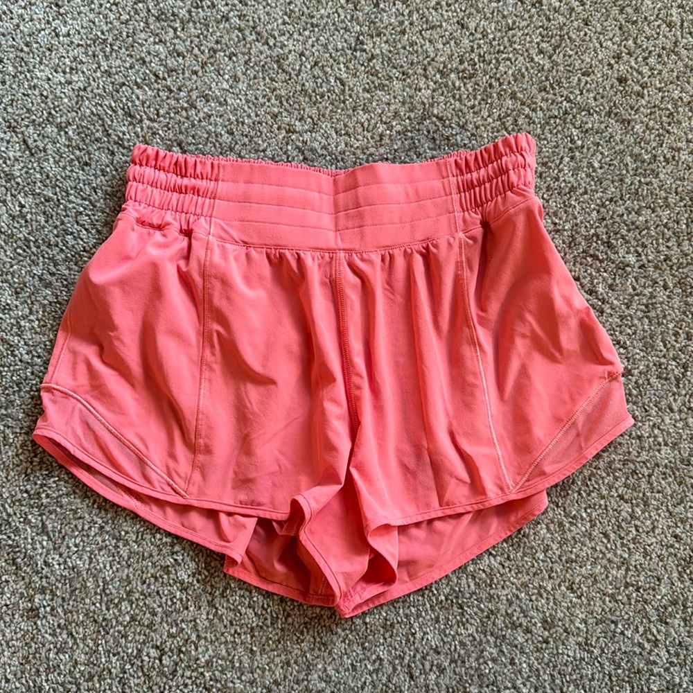 Lululemon Hotty Hot HR Shorts 2.5”